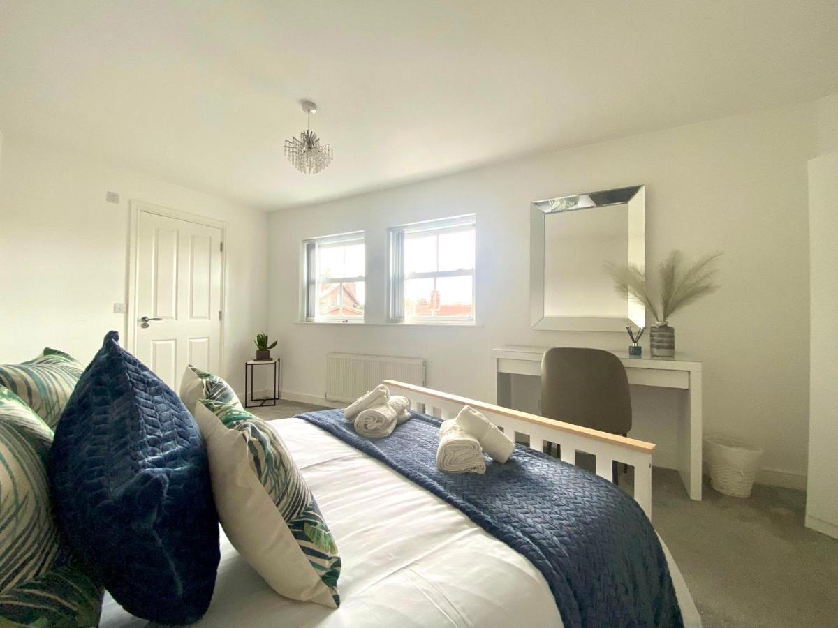 Lovely Stylish Near Penny Lane! Free Parking Apartment *